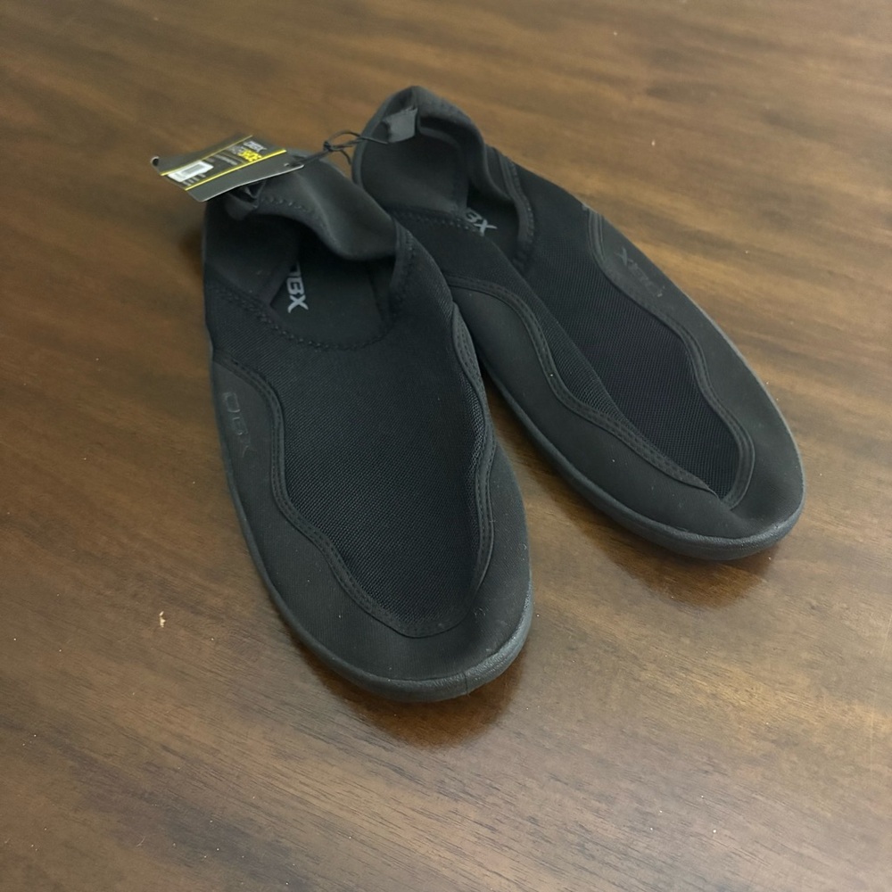 NWT DBX Men's 11 Black Slip-On Water Shoes Breathable vacation lake boating